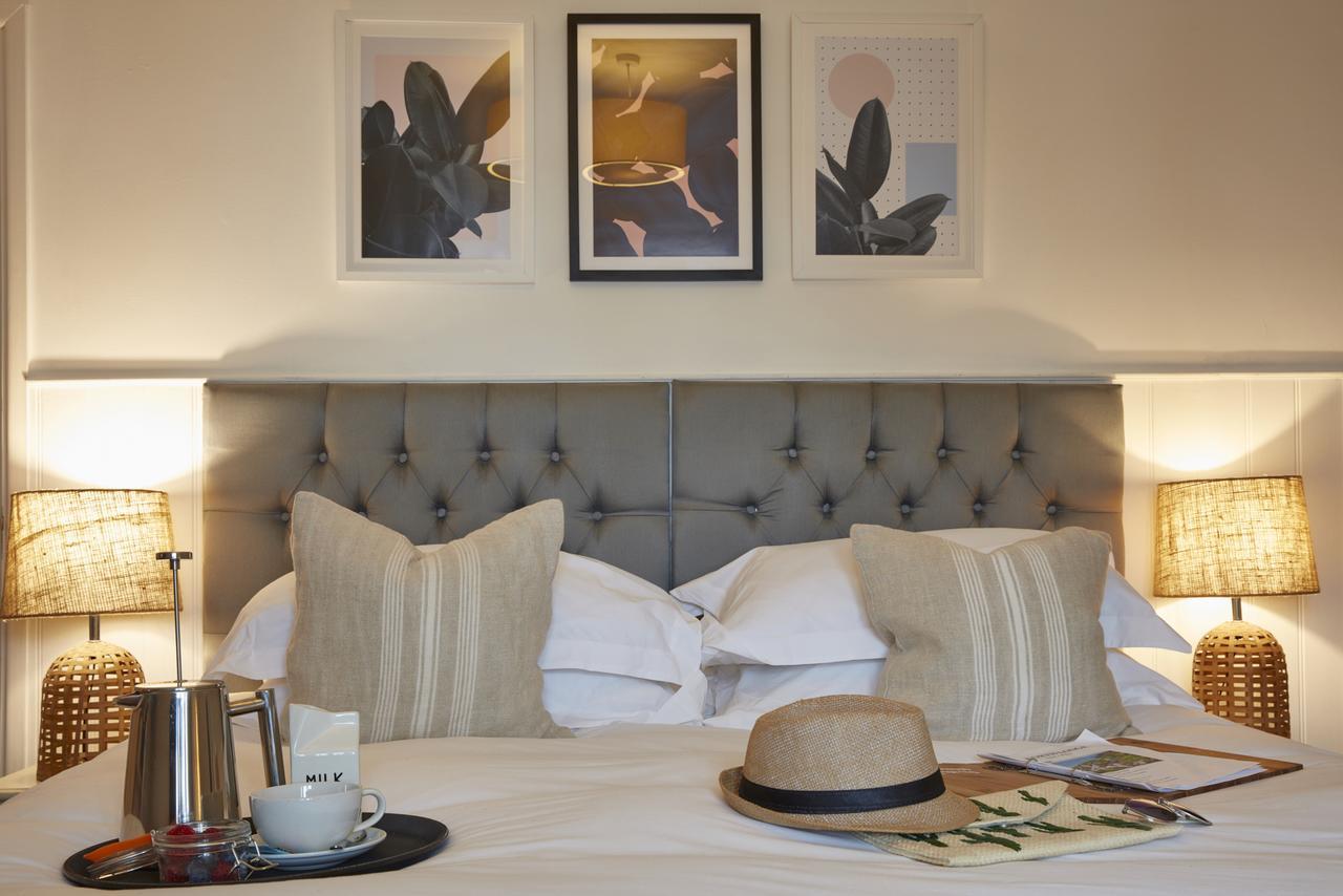 Lulworth Guest house 4*